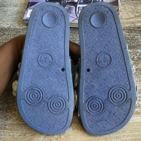 Report Filipi Daisy Denim Slide Sandal - Picture 7 of 9